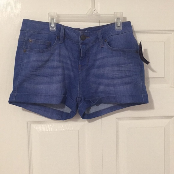 No Boundaries Pants - NWT Demin Shorts